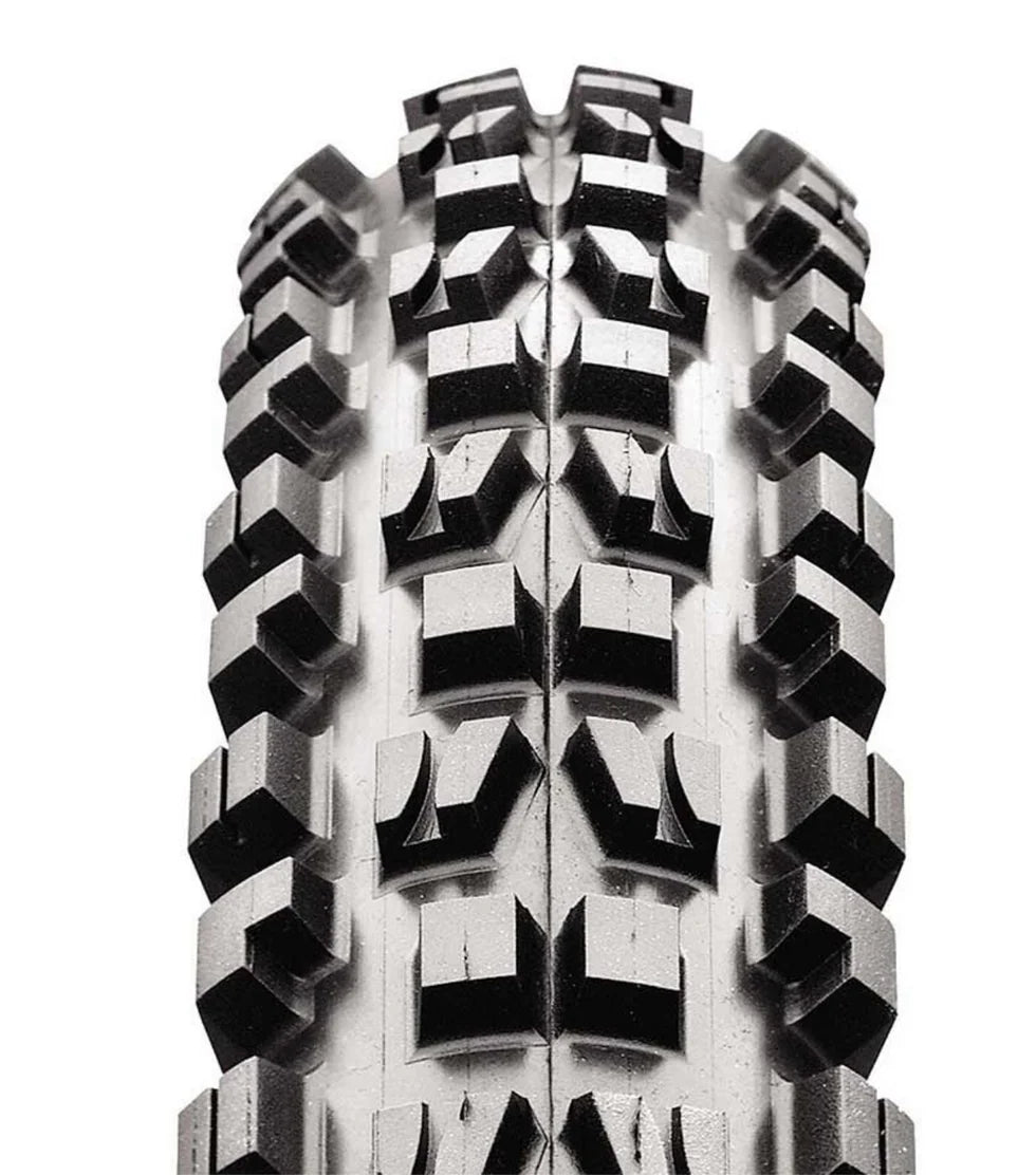 Minion DHF Tire - Folding - 60 tpi - Black - 26 x 2.35